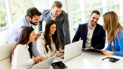 What sets Syncom apart